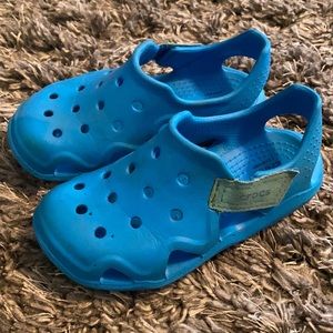 Kids crocs GUC